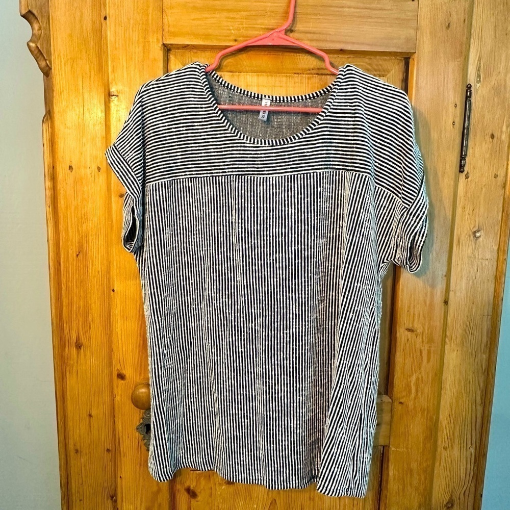 Hanger 55 Super Soft Striped Tee size 2X